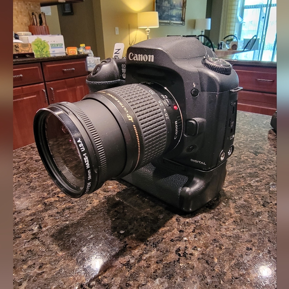 CANON EOS 10D Digital & Canon 28-80mm Lens, Complete
